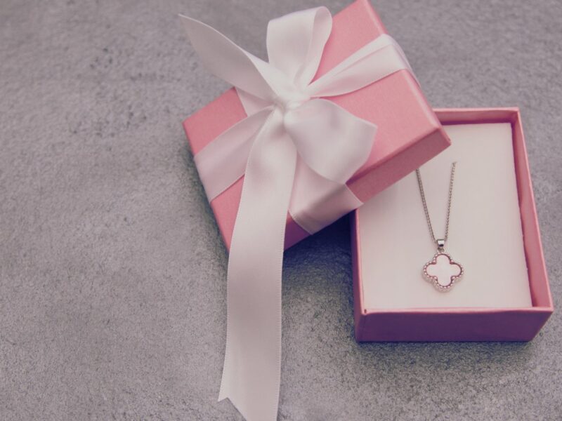 Birthday Jewelry Gift Ideas Complete Gift Guide